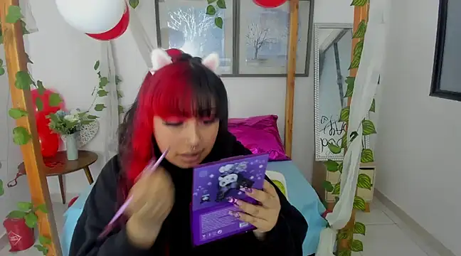 lussyevans24 online show from 02.17.25