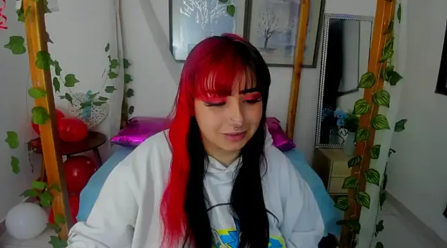 lussyevans24 online show from 02.21.25