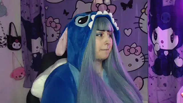 lussyevans24 online show from 10.10.25