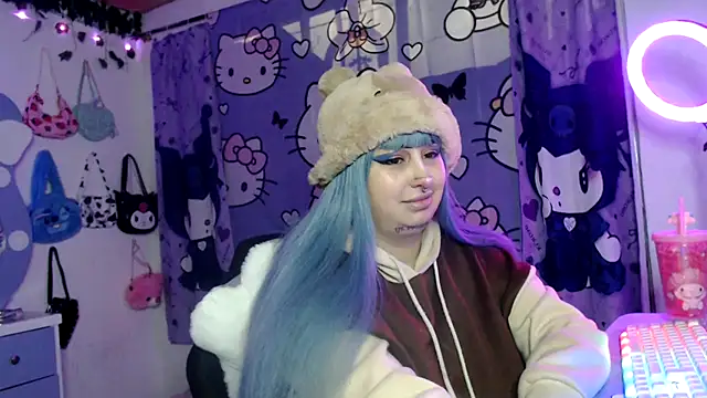 lussyevans24 online show from 10.17.25