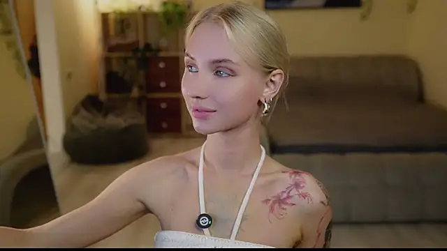 blondy room online show from 09.13.25