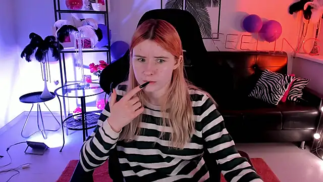 LexiWenford online show from 12.10.24