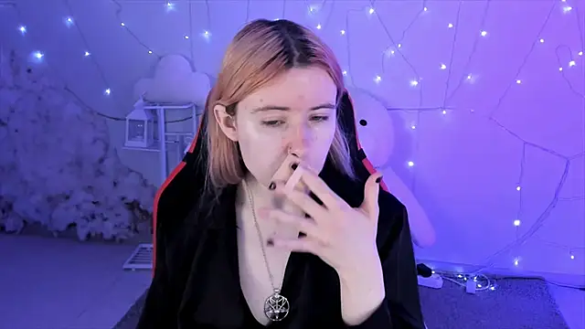 LexiWenford online show from 12.17.24