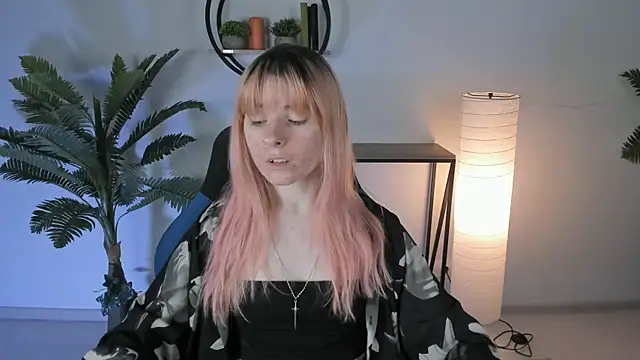 LexiWenford online show from 02.21.25