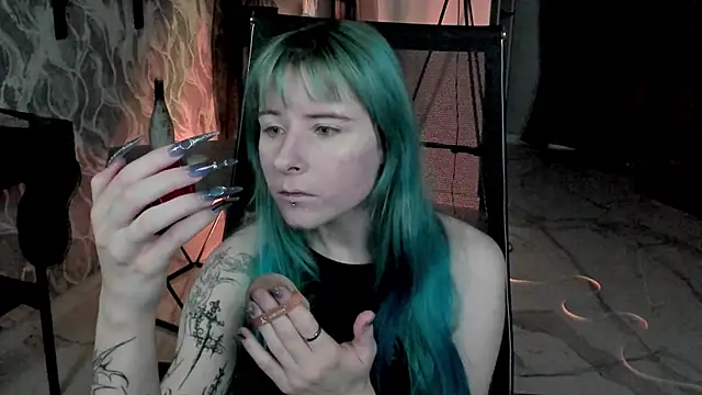 LexiWenford online show from 10.13.25