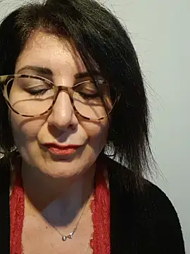 Viola8p online show from 11.19.25