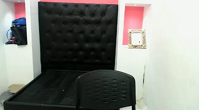 Dona Tela online show from 12.13.24