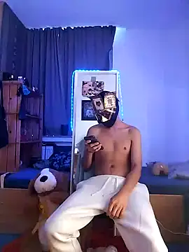 Dennis 2024 online show from 01.18.25