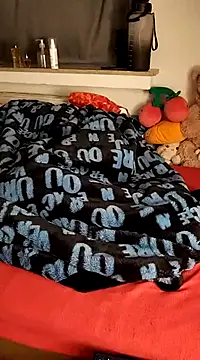 Dennis 2024 online show from 03.03.25