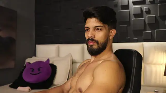 DannSaenz online show from 02.15.25