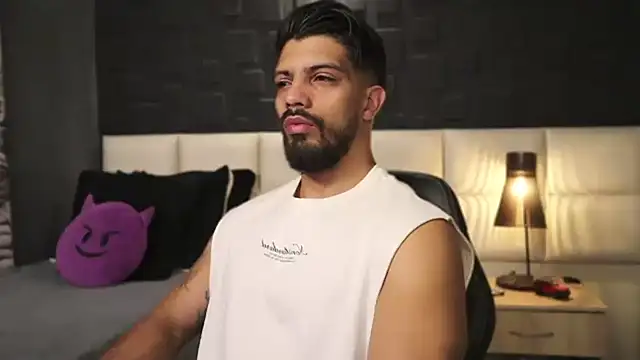 DannSaenz online show from 02.22.25