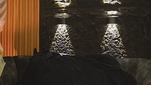 DannSaenz online show from 10.28.25