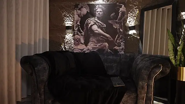 DannSaenz online show from 11.28.25