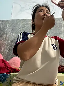 Linaannn online show from 11.12.25