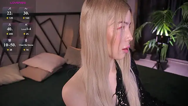 LindaThacker online show from 03.12.26