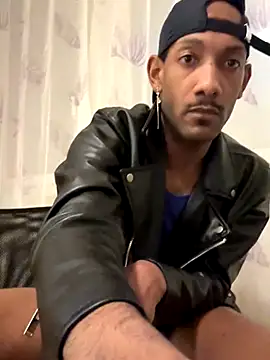 Snapshot of esteraulxxx chatting on 09.23.25 esteraulxxx online show from 09.23.25