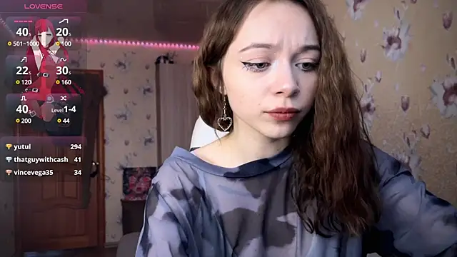 Snapshot of _SofiaBrown chatting on 02.10.25 SofiaBrown online show from 02.10.25