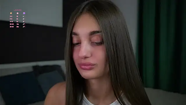 Snapshot of PiquingOgalala chatting on 03.14.25 PiquingOgalala online show from 03.14.25