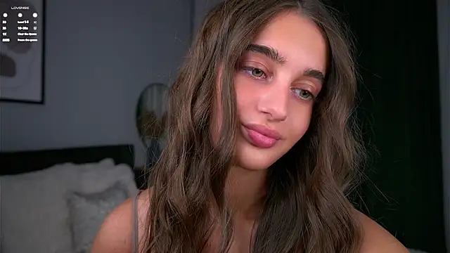 Snapshot of PiquingOgalala chatting on 11.11.25 PiquingOgalala online show from 11.11.25