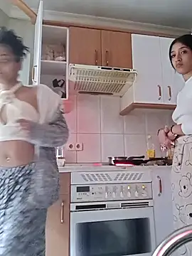 Laanegraofficial  online show from 01.15.25