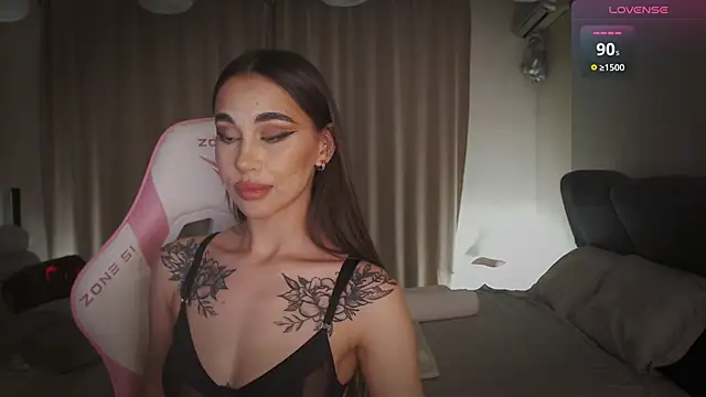 Snapshot of march_mellow chatting on 02.13.25 march mellow online show from 02.13.25