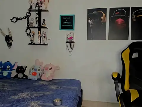 Snapshot of louchart_kenny chatting on 11.20.25 louchart kenny online show from 11.20.25