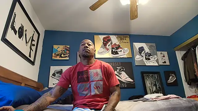 athephenomenal1 online show from 11.08.25