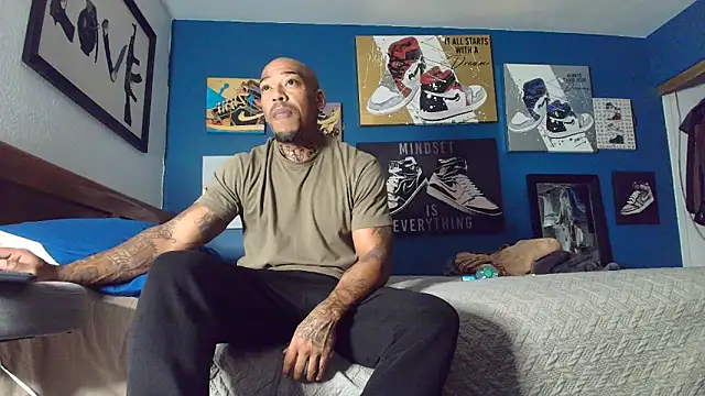 athephenomenal1 online show from 11.13.25