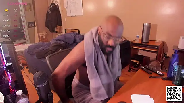 MrChuckDailyXXX online show from 12.06.24