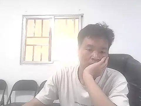 kisstoyousoon2024 online show from 11.19.25