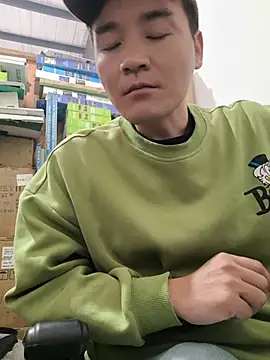 kisstoyousoon2024 online show from 03.16.26