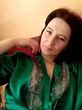 MriaLove31 online show from 12.13.24