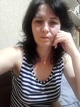 MriaLove31 online show from 11.15.25