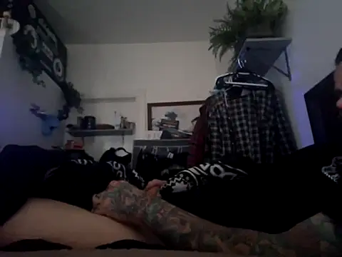 Slunghung79 online show from 10.18.25