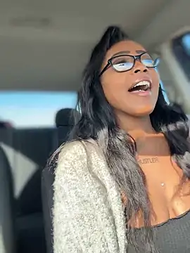 Blazerina online show from 10.24.25