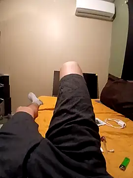 Snapshot of Alx420821 chatting on 11.29.25 Alx420821 online show from 11.29.25