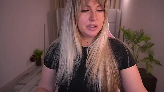 KiraCandyS online show from 01.26.25