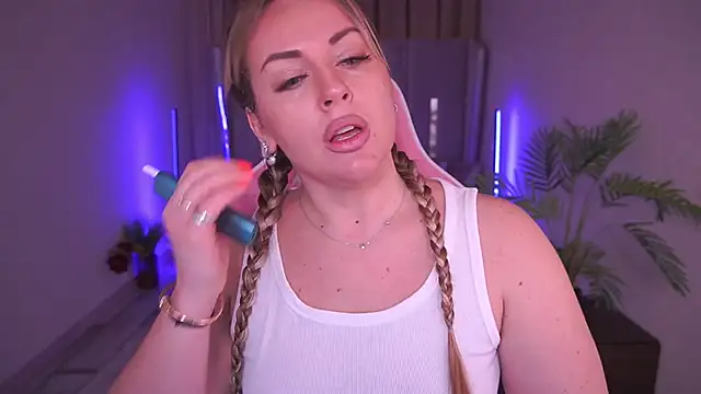 KiraCandyS online show from 02.01.25