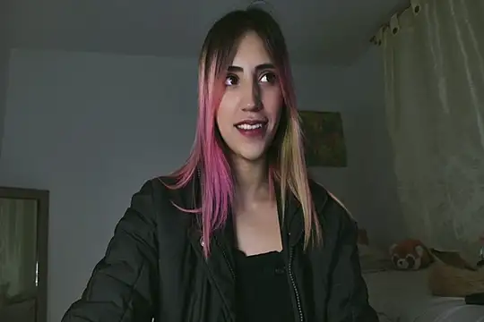 linnie  online show from 03.07.25