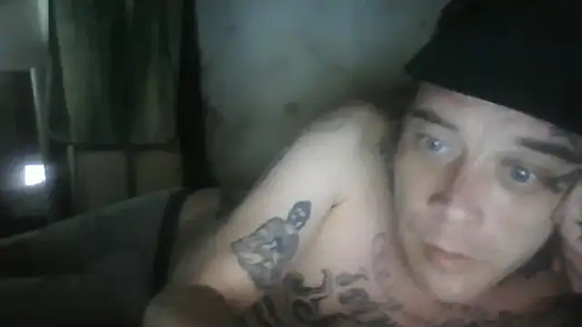 Snapshot of demonsemen1980 chatting on 09.21.25 demonsemen1980 online show from 09.21.25