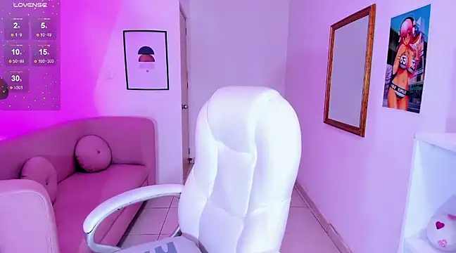 Snapshot of Angel_black_19 chatting on 01.04.25 Angel black 19 online show from 01.04.25