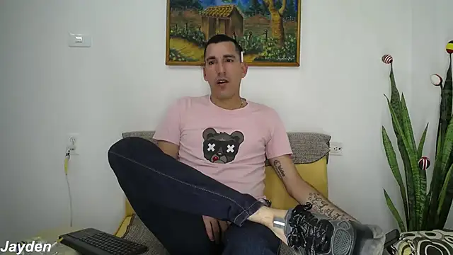 Snapshot of jayydenandjacob chatting on 12.05.25 jayydenandjacob online show from 12.05.25