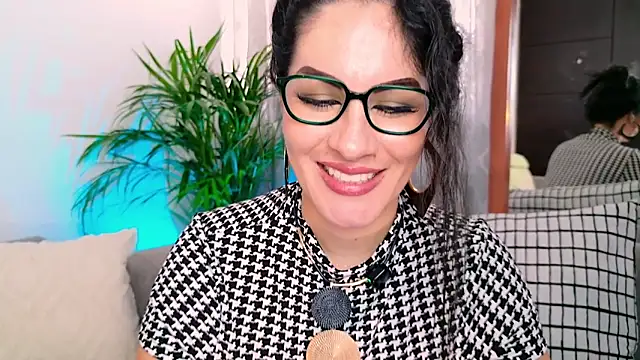 Pamela Rosal online show from 05.11.26