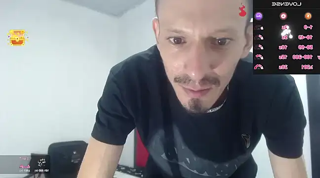 Snapshot of trebollhht chatting on 12.23.24 trebollhht online show from 12.23.24