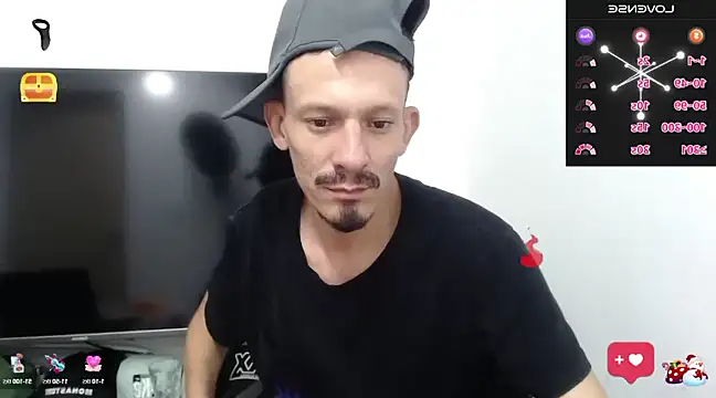 Snapshot of trebollhht chatting on 12.28.24 trebollhht online show from 12.28.24