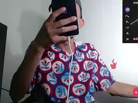 Snapshot of trebollhht chatting on 01.01.25 trebollhht online show from 01.01.25