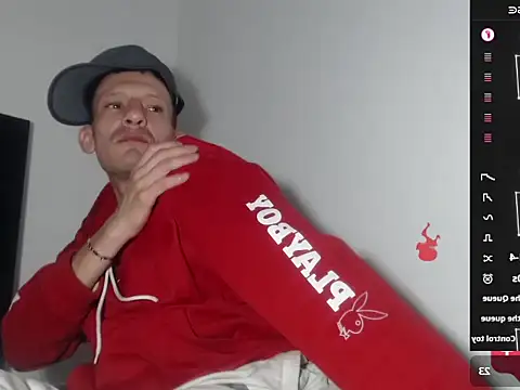 Snapshot of trebollhht chatting on 01.04.25 trebollhht online show from 01.04.25