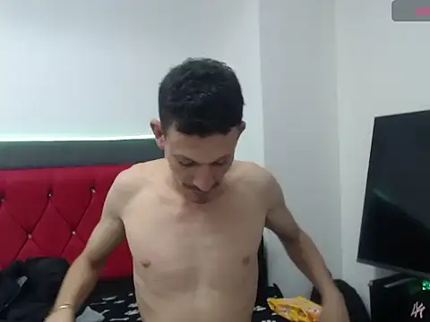 Snapshot of trebollhht chatting on 01.08.25 trebollhht online show from 01.08.25