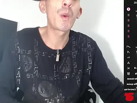 Snapshot of trebollhht chatting on 01.14.25 trebollhht online show from 01.14.25