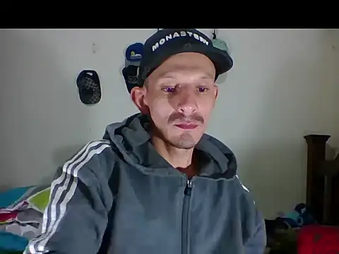 Snapshot of trebollhht chatting on 01.19.25 trebollhht online show from 01.19.25